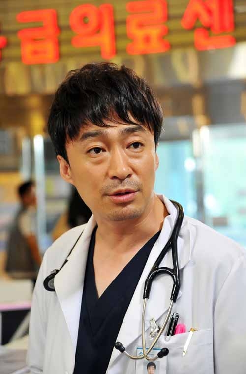 골든타임' 이성민 “진정한 의미의 '골든타임' 보여줄 것” 연기 변신 소감 전해