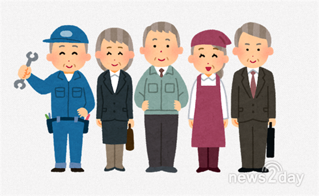 지금 일본에선](231) 임금 깎고 공무원 정년 65세로 늘리려는 아베정부